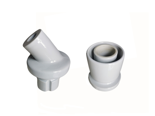 Berbagai bentuk Customerized Porcelain Power Line Insulator / OEM tersedia