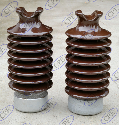 Porselen ANSI 57-5L LP Tegangan Tiang Listrik Isolator