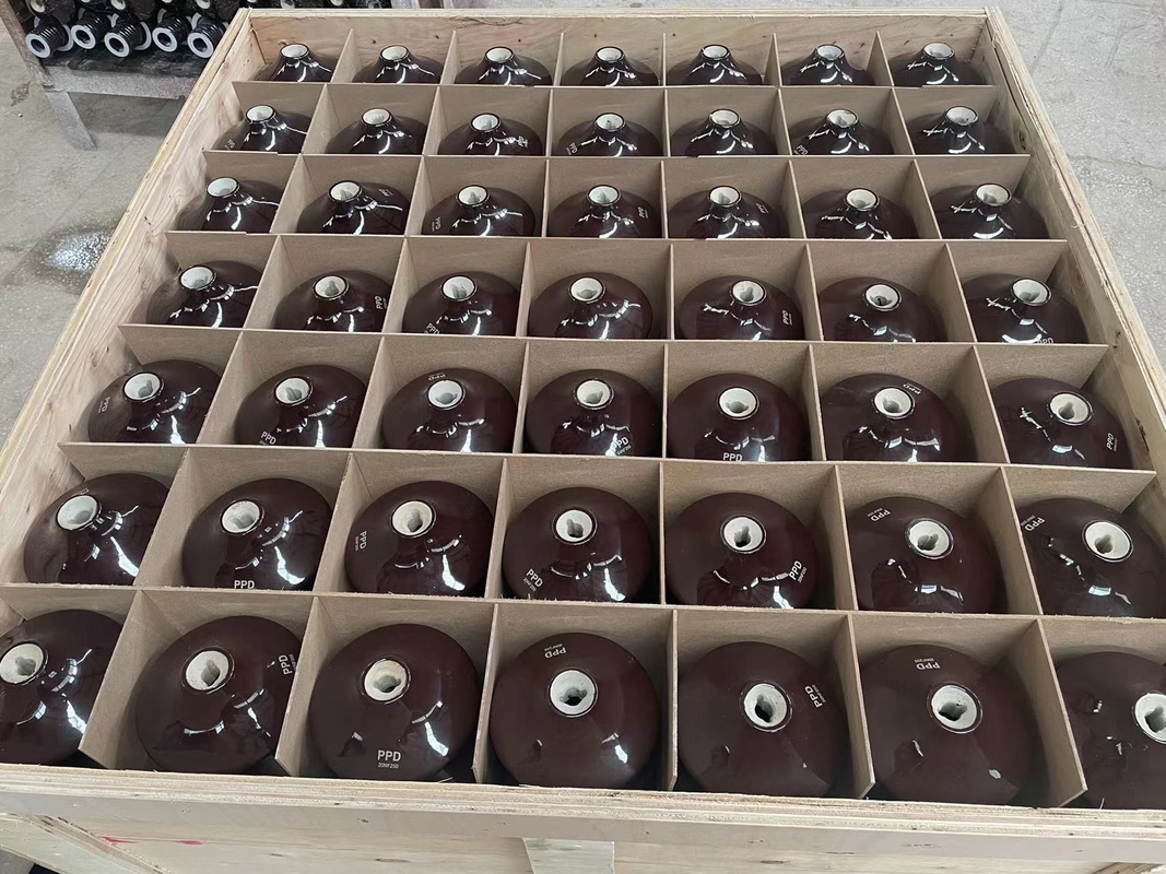 20NF250 Brown Glazed Porcelain C-110 Transformer Bushing Insulator OEM Tersedia