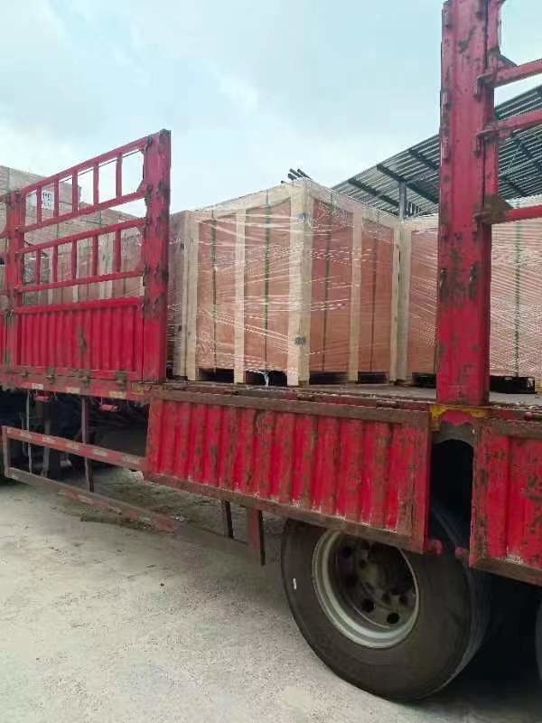 Stasiun Kekuatan Tinggi Post Porcelain Insulator ANSI TR-208 Brown Glaze