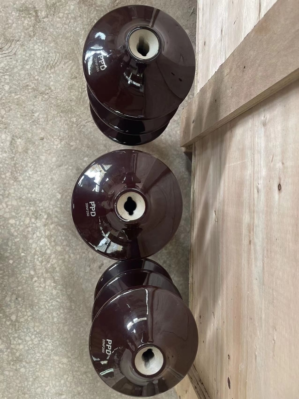600CD Porselen C-110 Power Transformer Bushing Tegangan Tinggi Standar DIN42531
