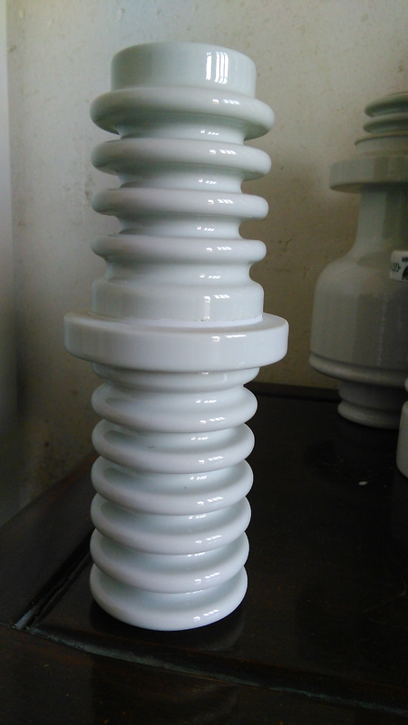 Bushing Berinsulasi Gas IEC