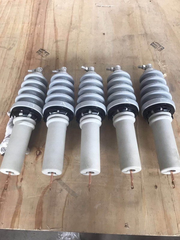 Rakitan Bushing Standar ANSI 18kV tegangan rendah