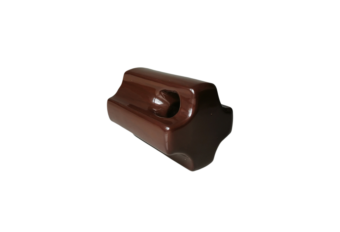Jenis Normal ANSI 54-3 Porcelain Strain Insulator Untuk Transmisi