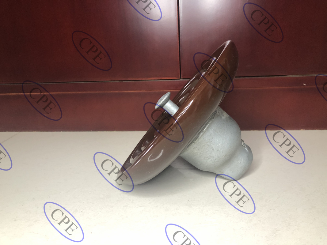 ANSI Brown Porcelain C-110 Suspensi Jenis Insulator