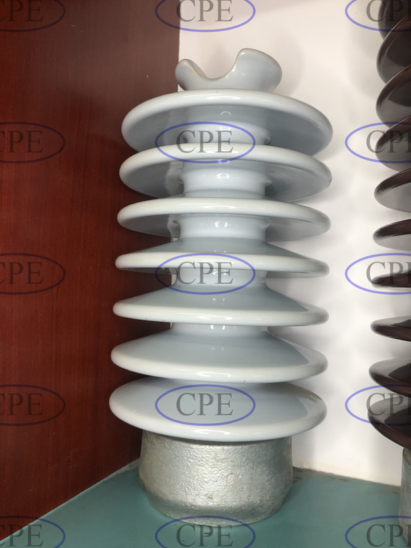ANSI C29.7 Insulator Pos Porselen Mengkilap Abu-abu Muda
