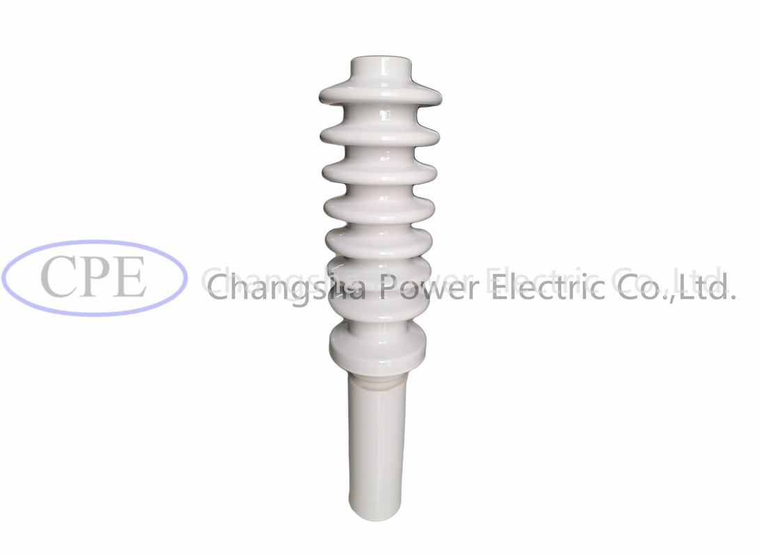 Memperbaiki Timbal IEC Kelas 7 Gudang Isolator Porselen Putih