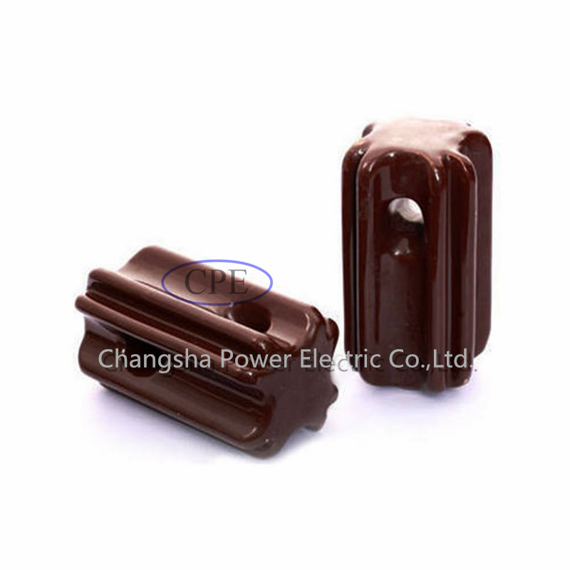 Bersihkan Strain Insulator 89KN ANSI 54-4 Porcelain Strain Insulators Coklat Atau Abu-abu