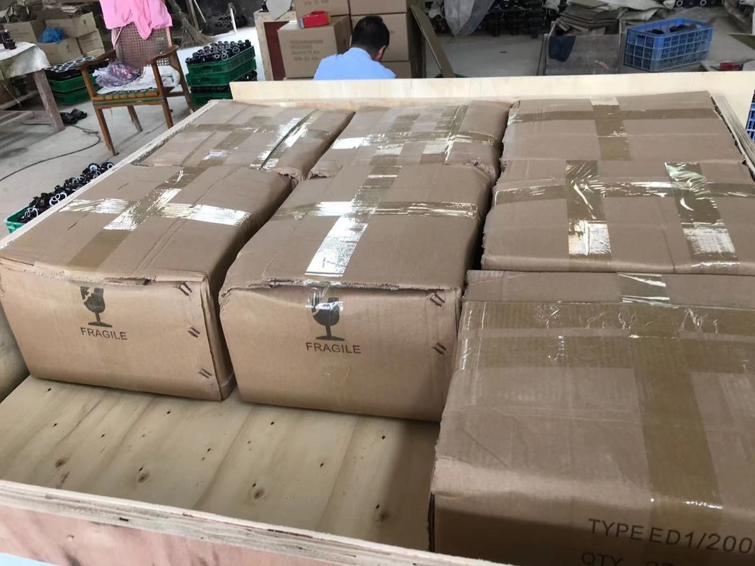 OEM Design Porcelain Oil Immersed Transformer Bushing DIN 42530