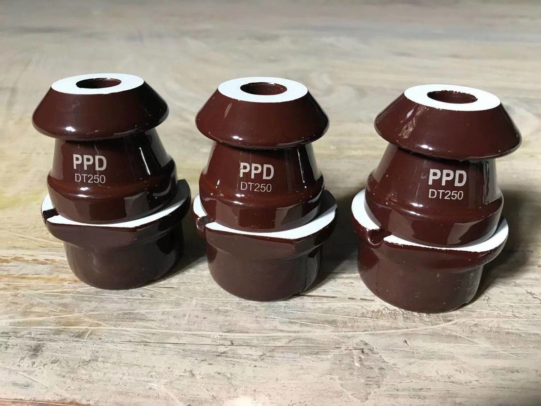 DIN 1kV 250A Porcelain Transformer Bushing Warna Coklat OEM Tersedia