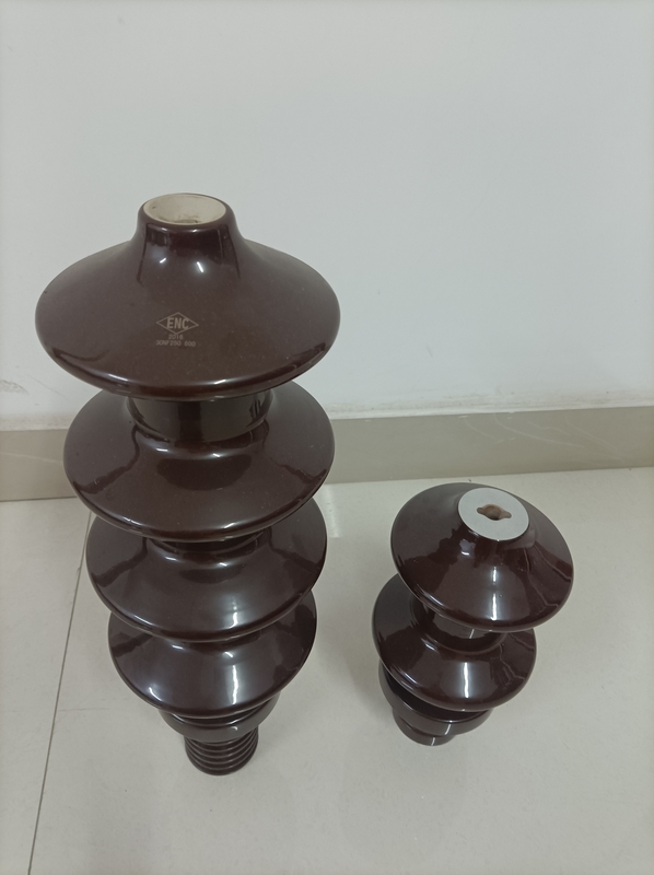 Porselen C-110 Transformer Bushing Insulator Standar DIN